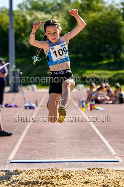 West25Sat-918990 - Field Female