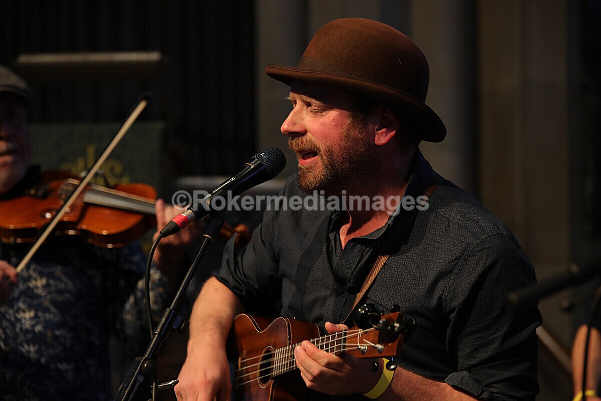 FOLK N BLUES-192 - FOLK and BLUES SEPT 2022