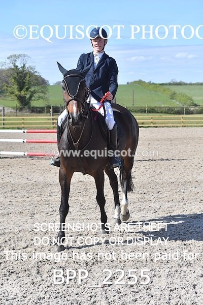 BPP_2255 - CLASS 22 SUN Senior BritiNovice/ 90cm Open