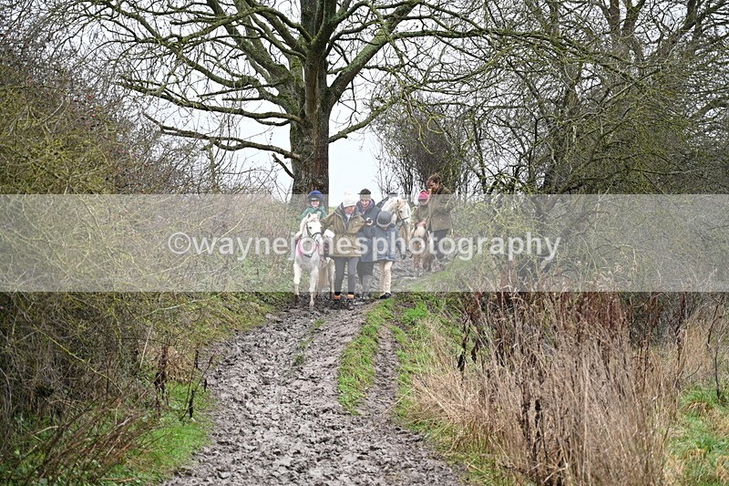 WJ7_9575 - Walk out..