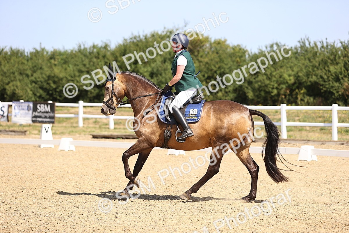 SBM_009492 - Novice 5 - 9.50-10.53