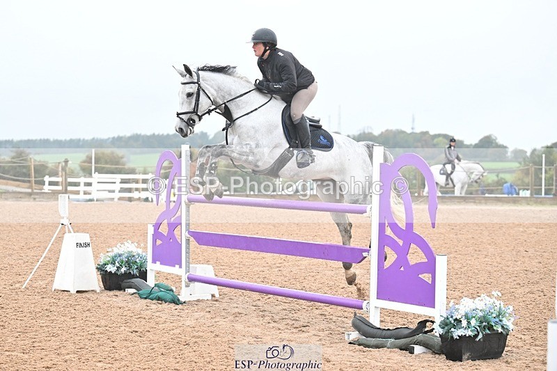 251003-130816-01030 - Cls 3 Foxhunter and 1.20m