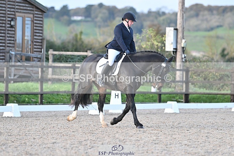 231105-160443-04017 - Cls 4 Novice 24 15.24 to 16.35 break