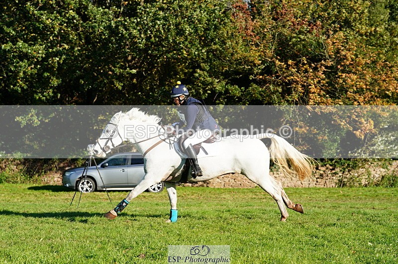 251025A-151230-21545 - G-526-Helen.Hickson