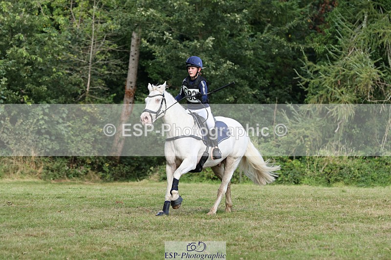 240825X-110015-31706 - 70cm XC 10.00 to 11.00