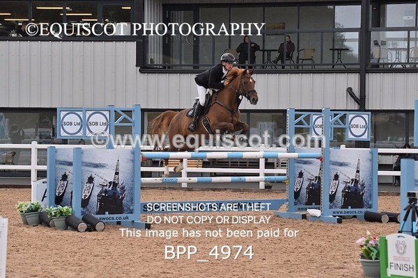 BPP_4974 - CLASS 7 THURS Redpost Equestrian Senior Foxhunter/1.20m Open