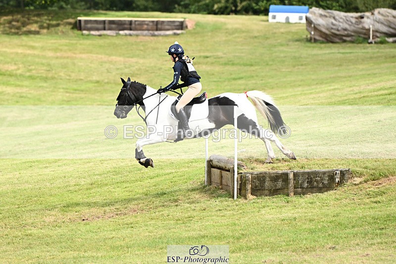 240825X-151516-35604 - 80cm XC 14.30 to 15.30