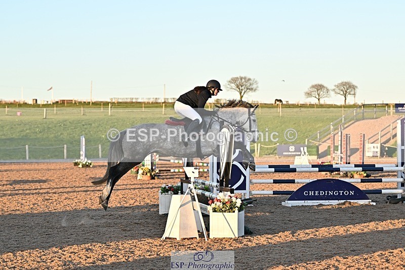 250401-191348-00932 - 90cm Classes