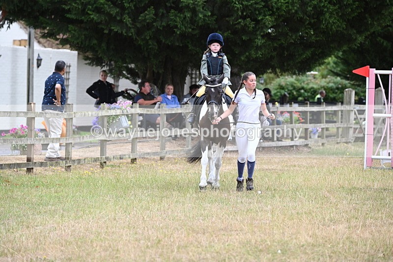 WJ6_9339 - Class 12 Minimus Jumping 45cm