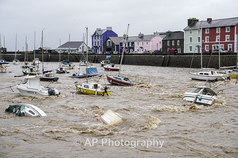 ACP04717-1 - Aberaeron Harbour, during storm Callum 13/10/2018
