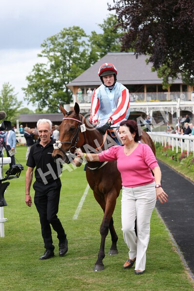 yr11062022r2-98 - Race 2 2.00pm Queen Mother's Cup