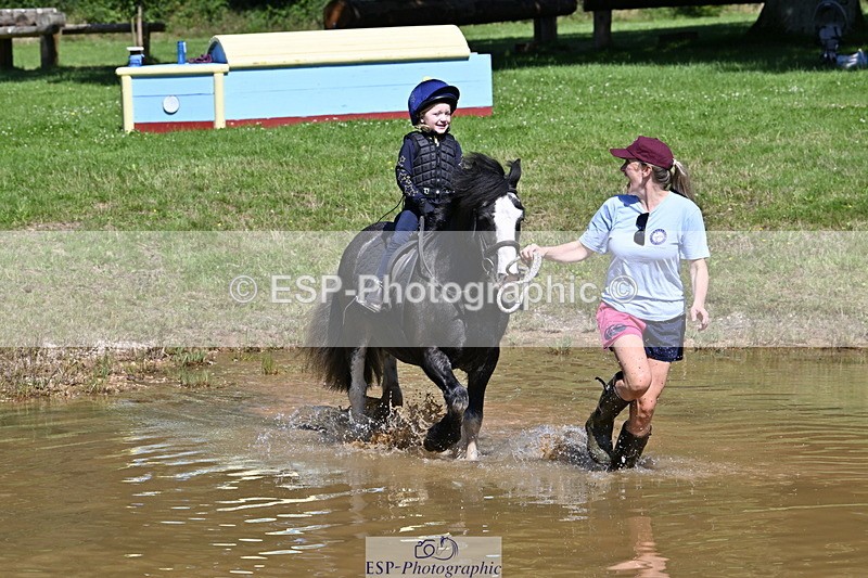 240728B-111619-01376 - Gemma's Group XC