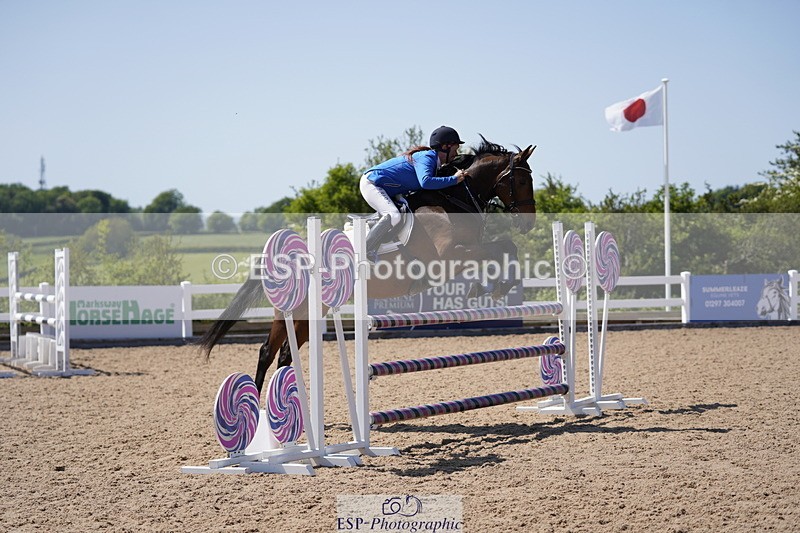 230527A-150236-04784 - Cls 23 1.05m Amateur Quali