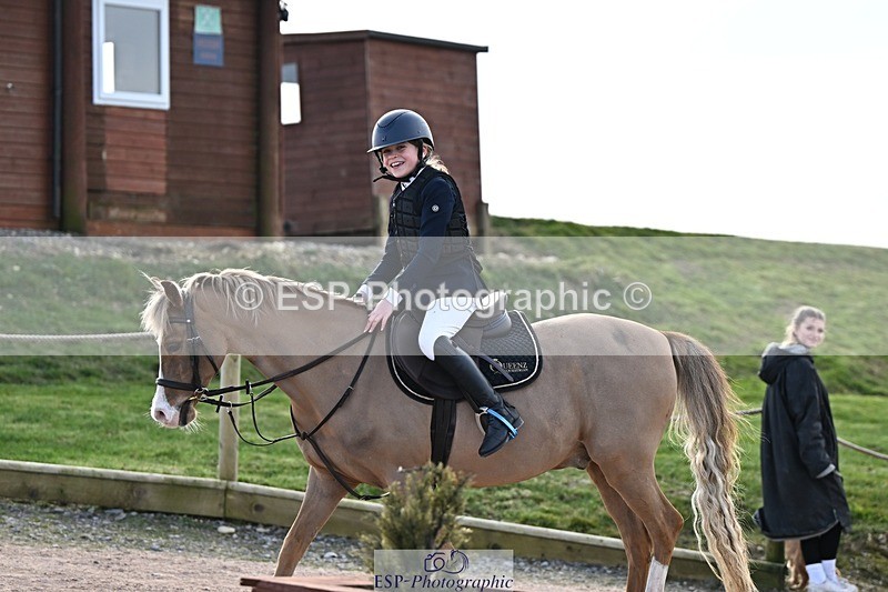 250308-094418-00964 - Cls 19-21 CR, Club and Schools 60cm