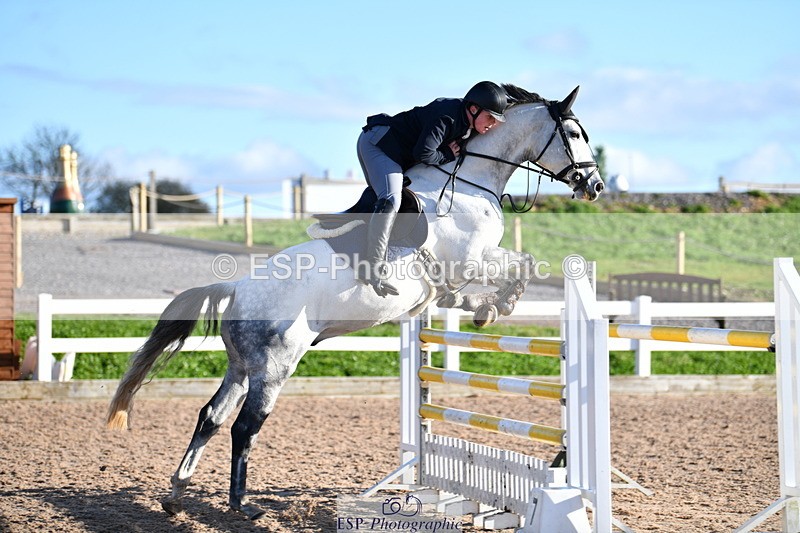 231110A-144331-00849 - Cls 6 Foxhunter & 1.20m Open