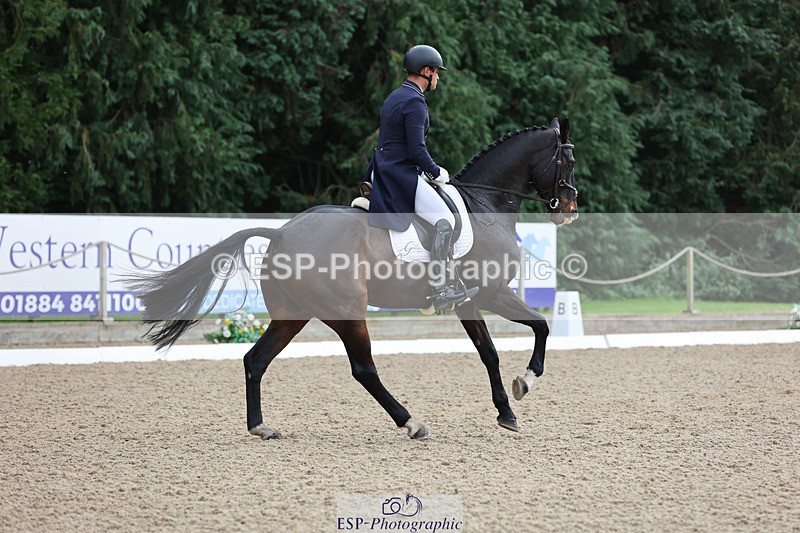 241024-142714-04074 - 226-Matteo.Gallucci-CASTLERICHMOND.WILLIAM