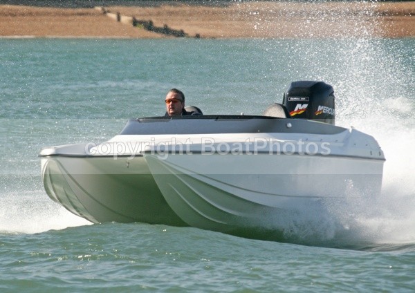 080823 ZAPCAT IMG_1990 - Speedboats