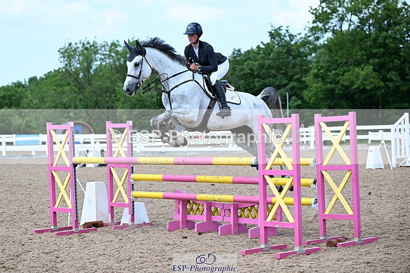 240605A-150527-00885 - Cls 4 Newcomers and 1.10m Open