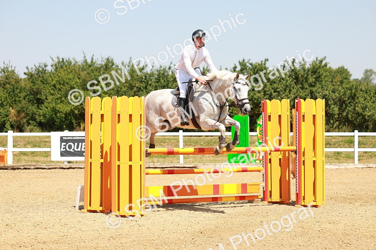 SBM_001753 - Class 4 - Senior Newcomers - 1.10m