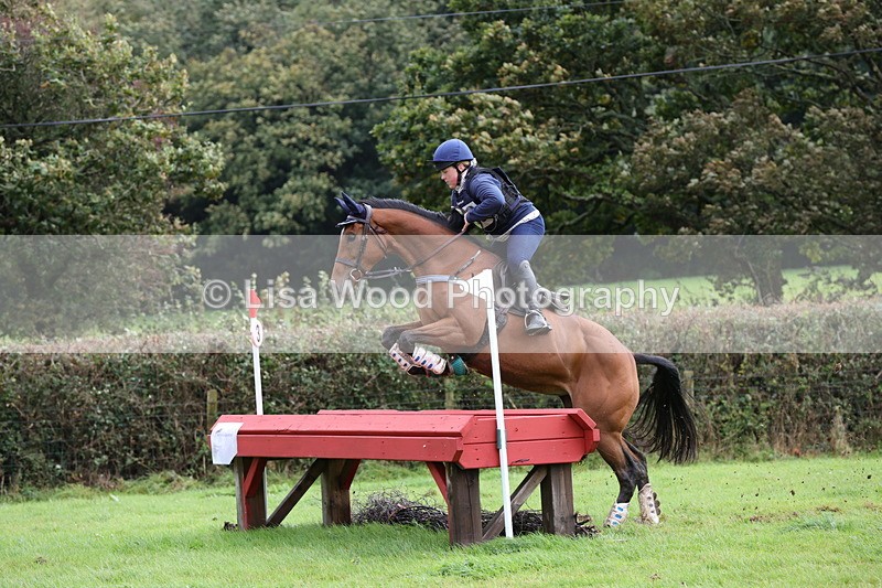 1X9A1982 - Class 6: 90cm + Red Table