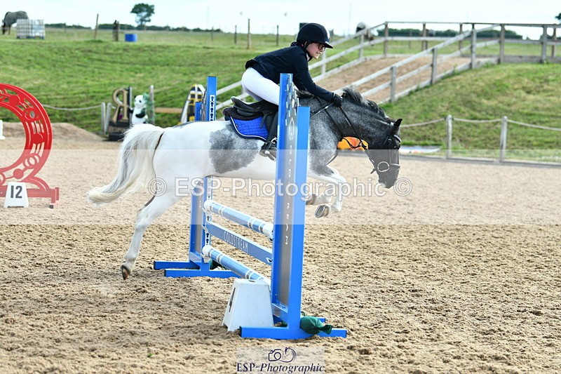 230624A-091042-00065 - Cls 36 Stepping Stones 128 & 138cm