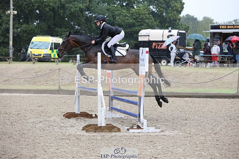 250831A-122623-10190 - Cls 42 Snr 1m Grand Prix