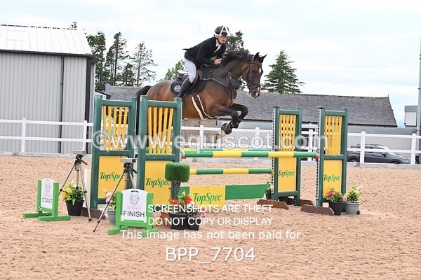 BPP_7704 - CLASS 16 FRI GFS Saddles Senior Newcomers/1.10m Open