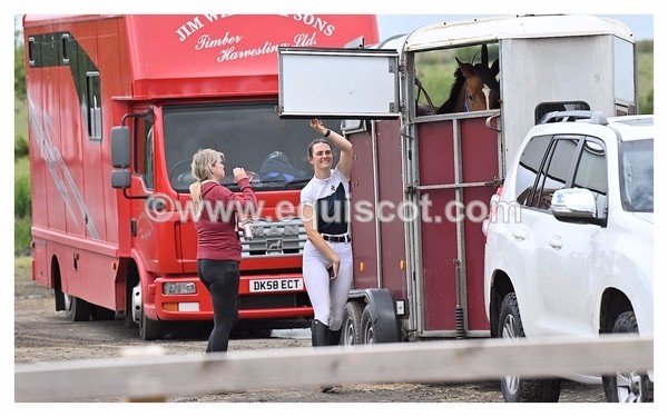 BPP_1177 - CLASS 6 FRI Senior Foxhunter/ 1.20m Open