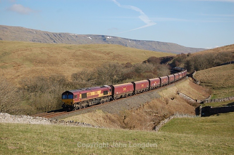 14.4.10 - 66016 4S93 Milford - Hunterston, Birkett Common - Birkett Common (northbound)