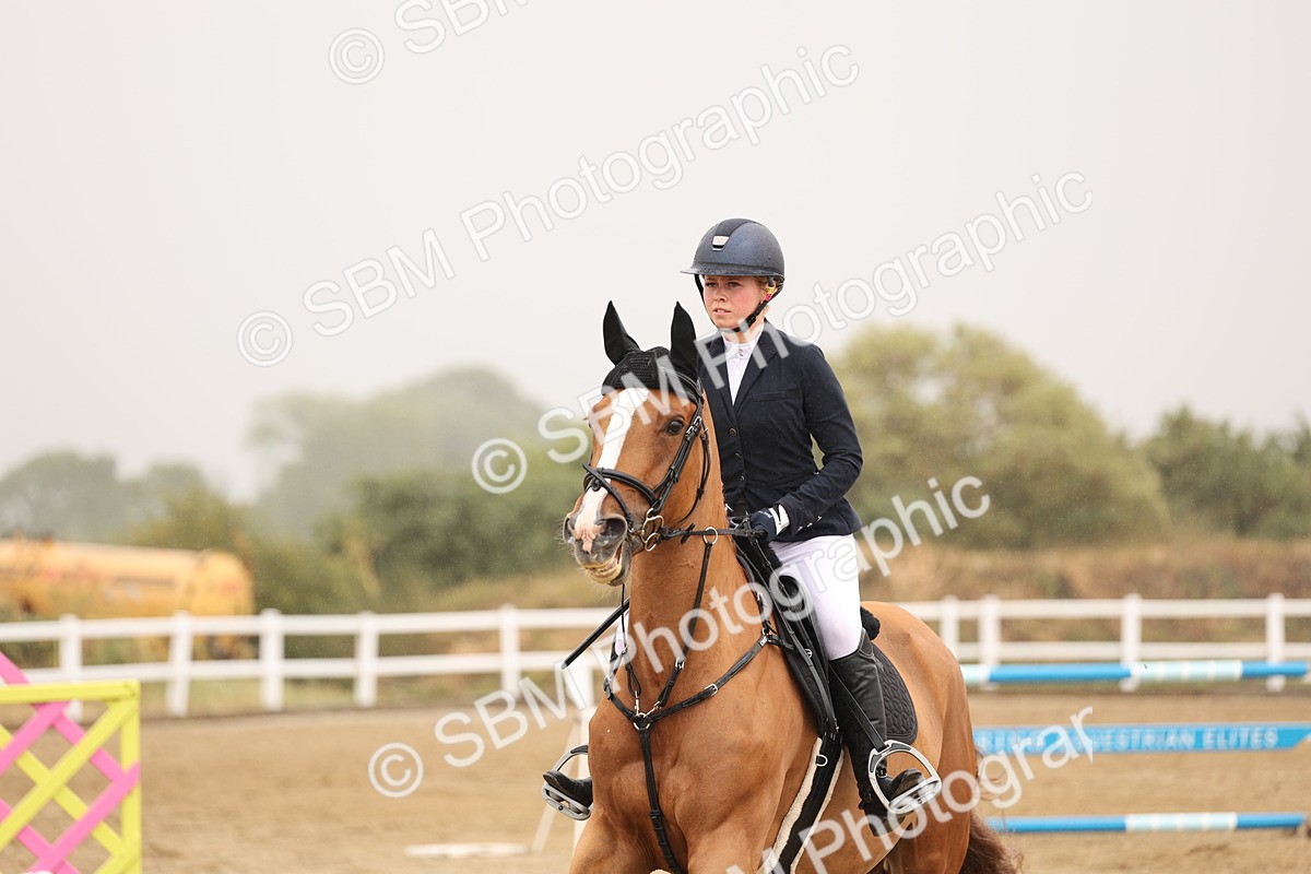 SBM_024141 - Class 6 - Senior Newcomers 1.10m