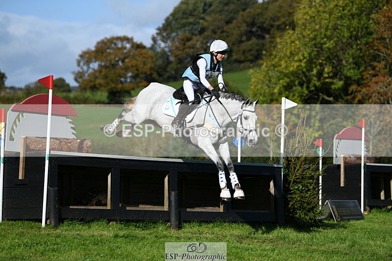 251024A-124717-11703 - B-141-Erin.Neale