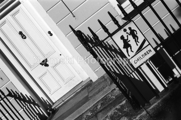 Doorway kids - Reportage