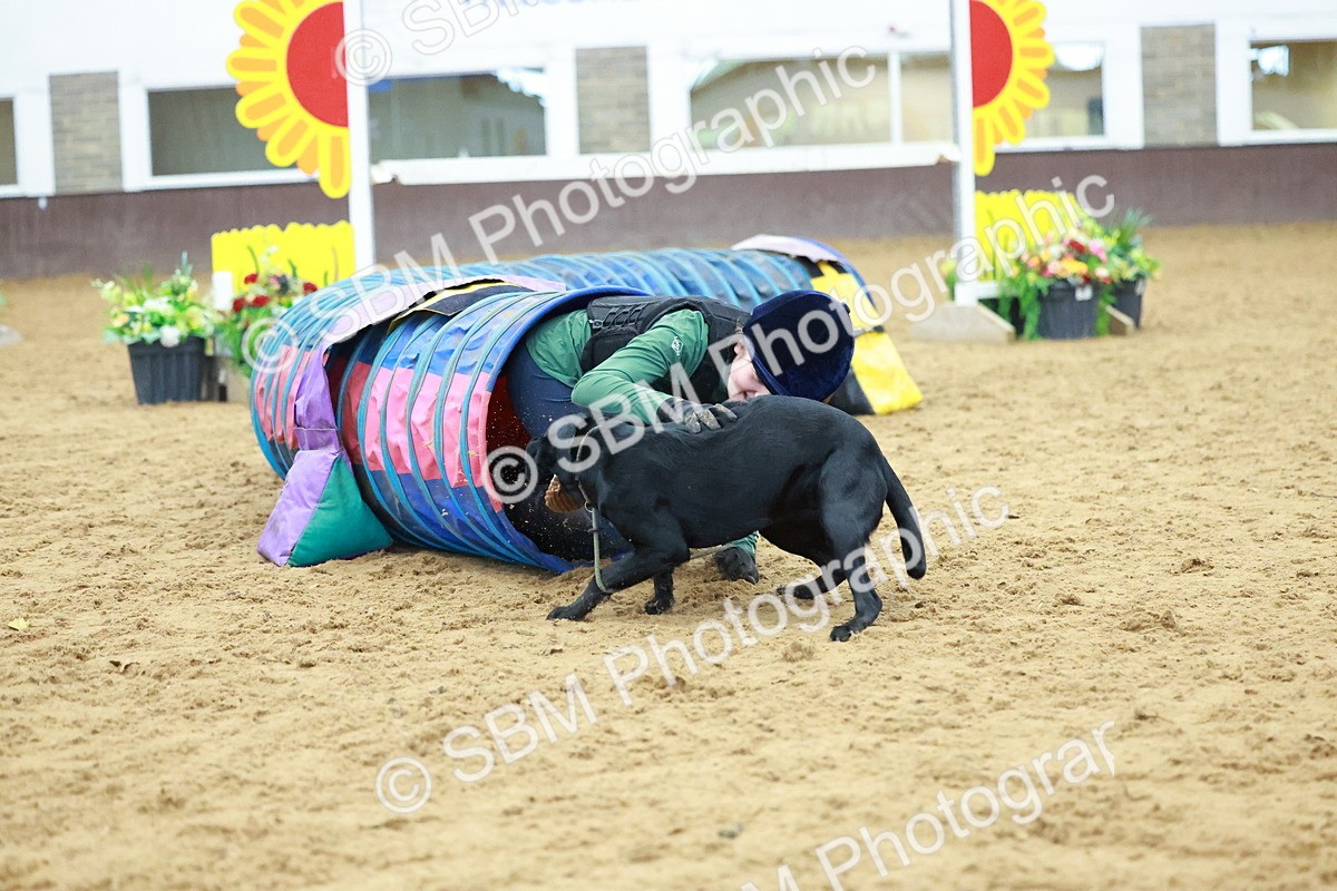 SBM_002396 - Class 3 - Horse & Hound (60cm)