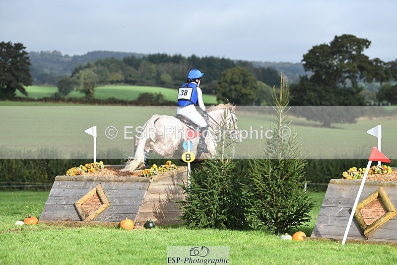 231020-111827-07128 - 038-IRISH.KONNECTION-Natasha.Anson-XC