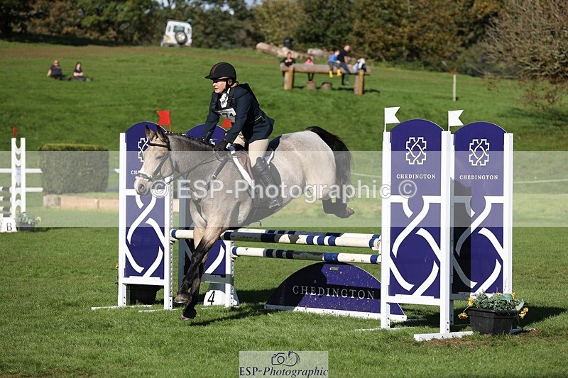 231022-124215-27292 - 471-LISCARROW.SHILOH-Justine.Walker-TrotUp+SJ