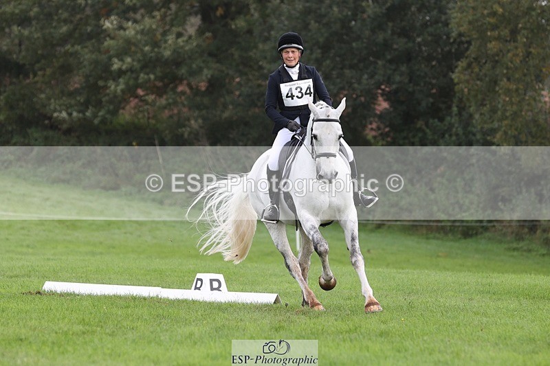 231019-122947-03662 - 434-SPINK.BUSTER-Sue.Parkes-DR