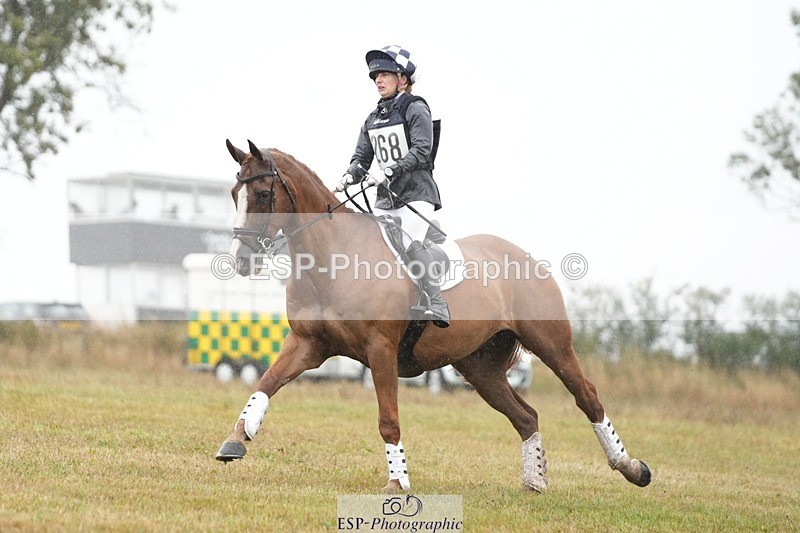 250830-145035-04219 - F-268-Harriet.Tilling