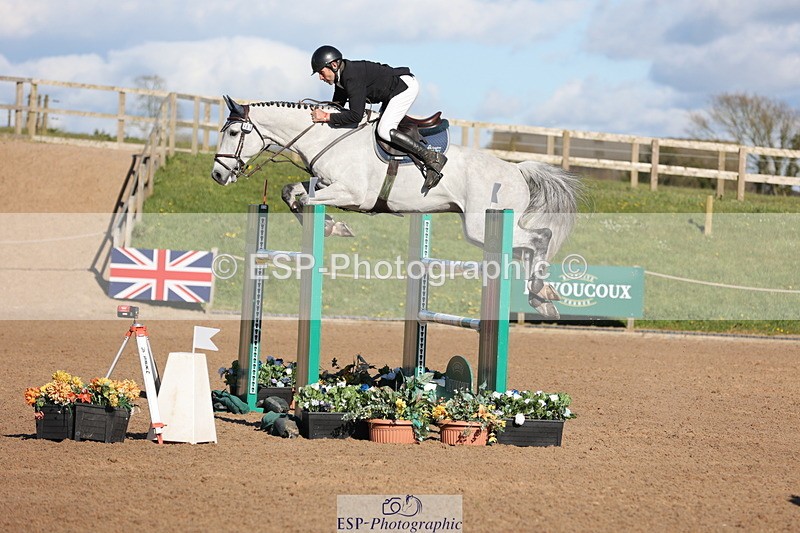 240419A-170526-09591 - Cls 10, 2 Star Big Tour 145cm  Break to End