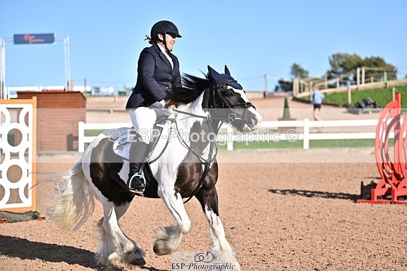 260915-163514-00052 - Clear Round and 60cm