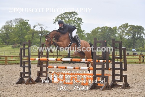 JAC_7590 - CLASS 14  Senior Newcomers/ 1.10m Open
