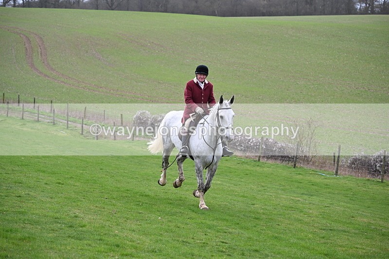 WJ6_9061 - Line Three