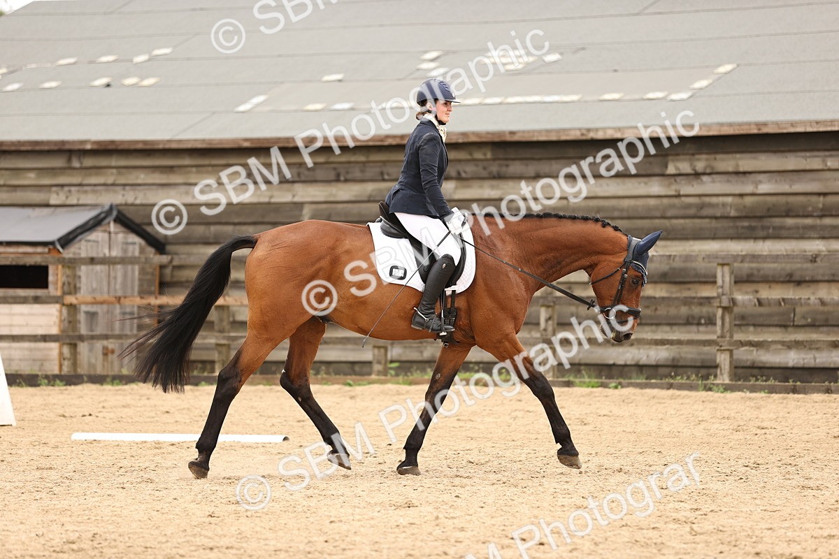 SBM_000884 - Class 7 - Novice 37
