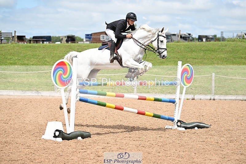 250611-135333-00736 - Cls 6 Snr Foxhunter & 1.20m Open