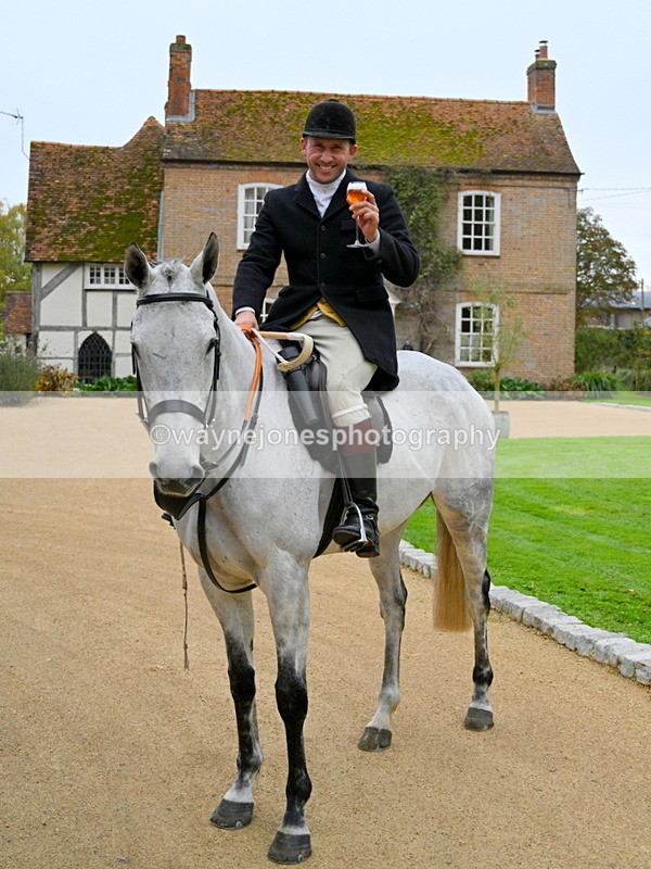 WJ7_5871 - Berks & Bucks - Children's Meet - The Old Farmhouse – Steventon.