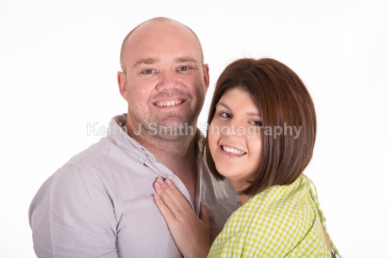 2KJS2795 - Jannie, Kristen & family. Studio
