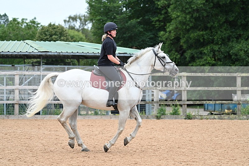 WJ7_7837 - Poles 11:00am