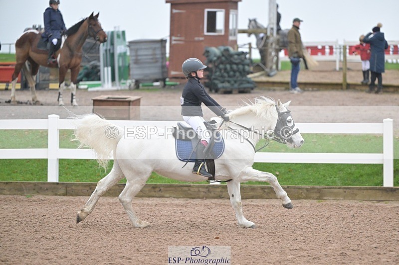 251116-105336-01204 - Cls 4 Pony British Novice and 80cm Open