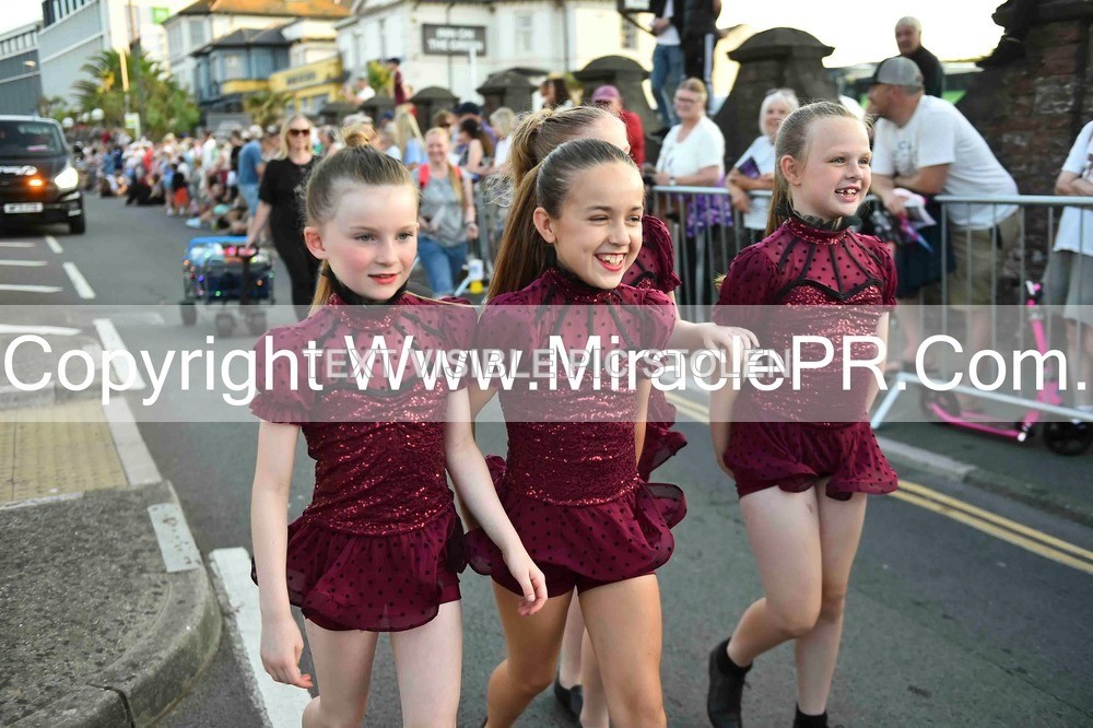 SH4_3927 - Carnival Procession.