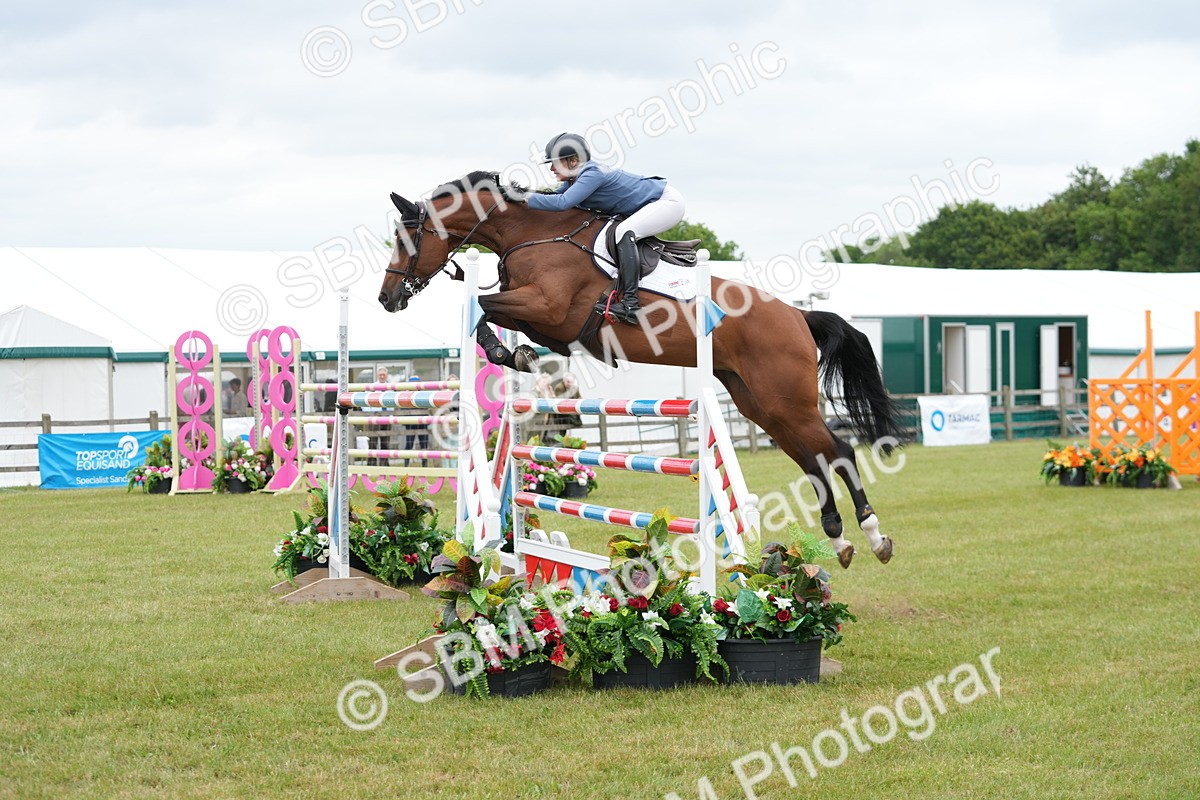 SBM_06375 - Class 202 - National 1.40m Open