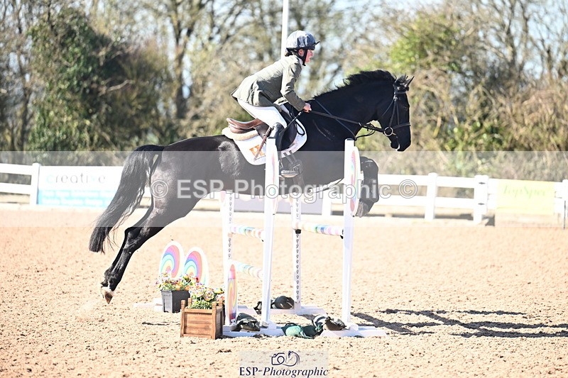 260318B-103408-00121 - Clear Round & Brit Nov 90cm